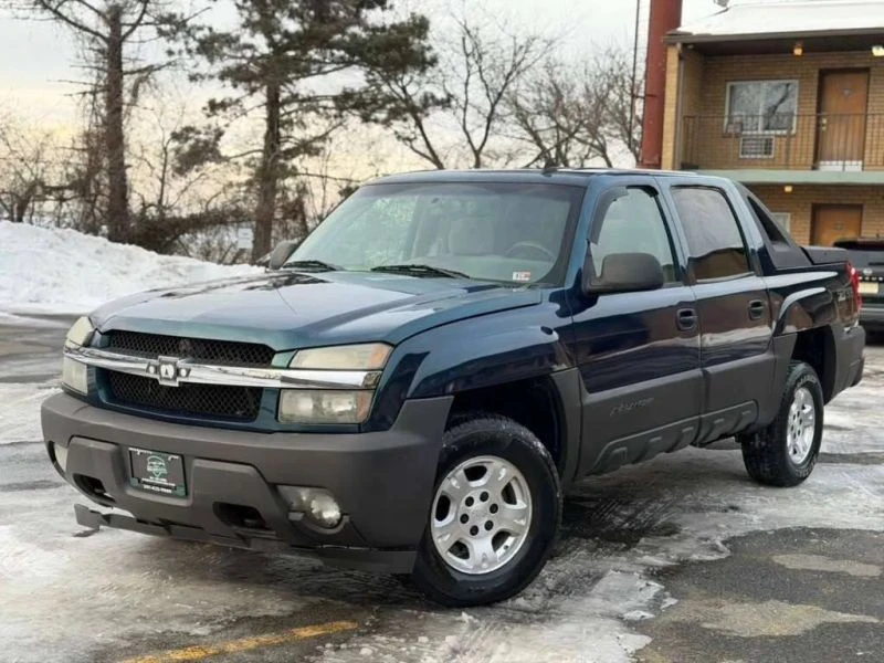 2006 Chevrolet Avalanche - Image 2 of 12