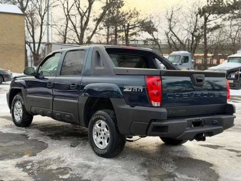 2006 Chevrolet Avalanche - Image 4 of 12
