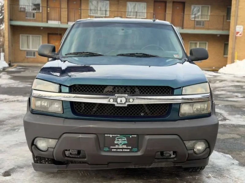 2006 Chevrolet Avalanche - Image 8 of 12