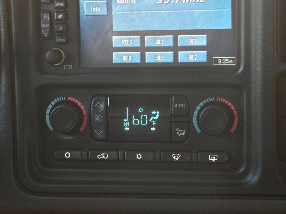 2006 Chevrolet Avalanche - Image 15 of 21