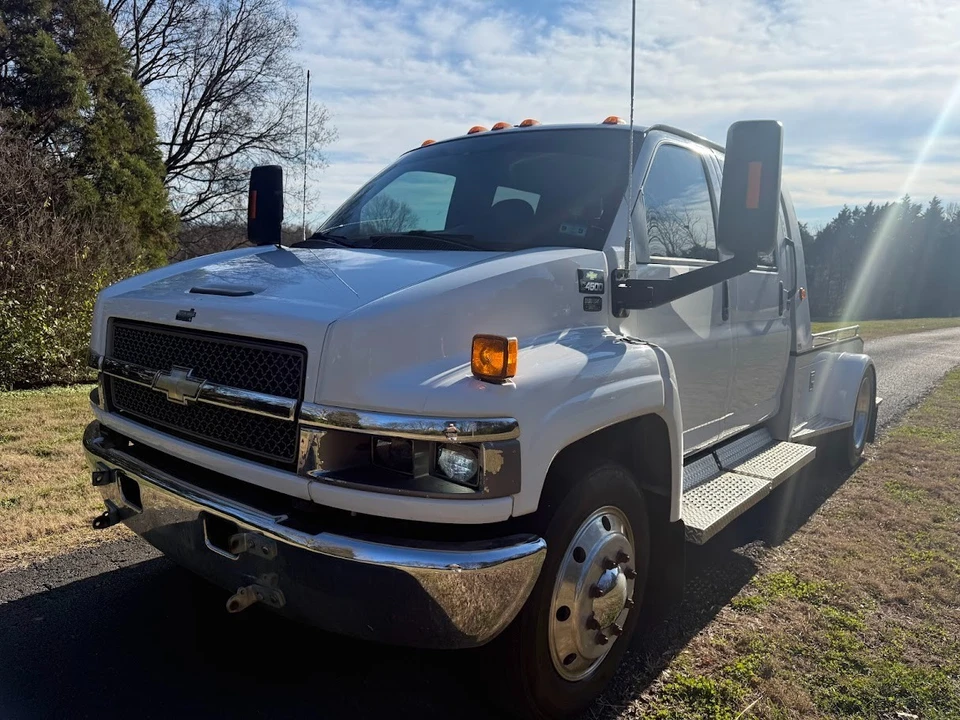2006 Chevrolet Kodiak - Image 2 of 21