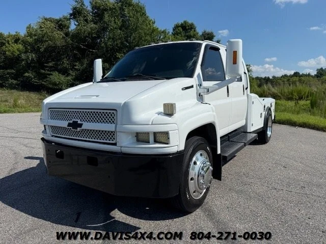 2006 Chevrolet Kodiak - Image 2 of 12