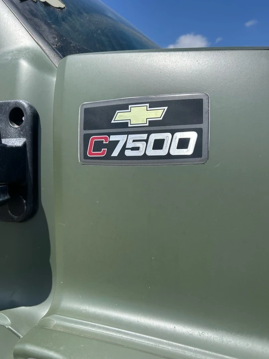 2006 Chevrolet Kodiak - Image 3 of 17
