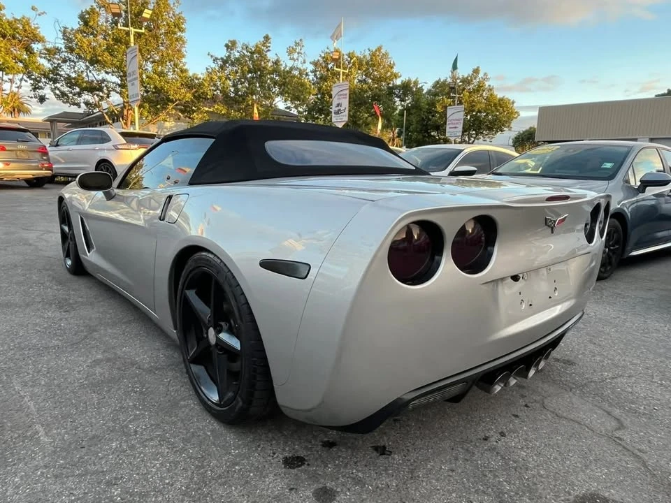 2006 Chevrolet Corvette C6 - Image 2 of 10