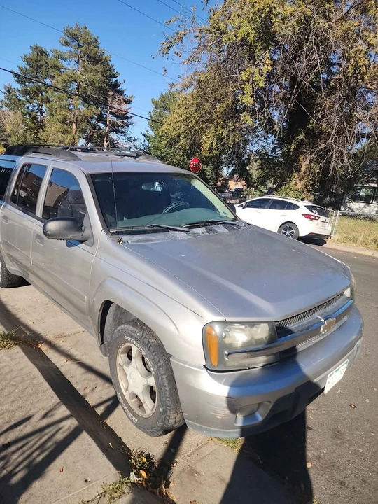 2006 Chevrolet Blazer - Image 2 of 3