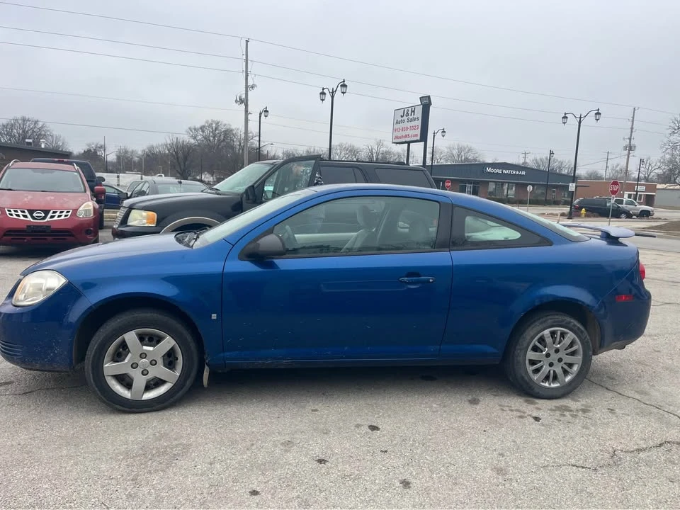 2006 Chevrolet Cobalt 1st Gen - Image 2 of 12