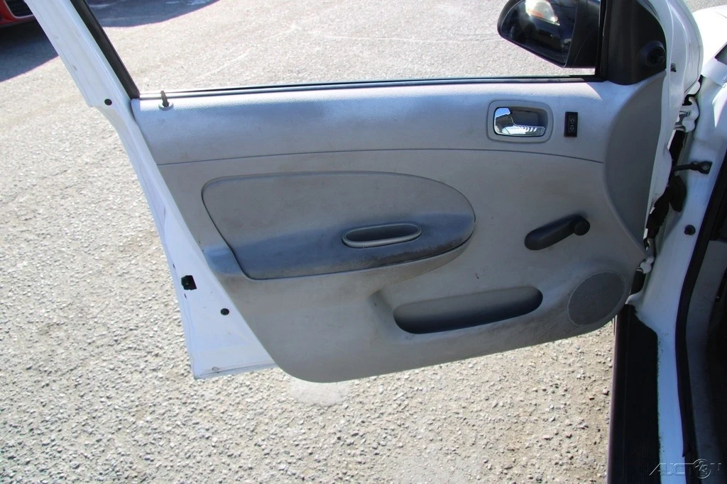 2006 Chevrolet Cobalt 1st Gen - Image 11 of 21