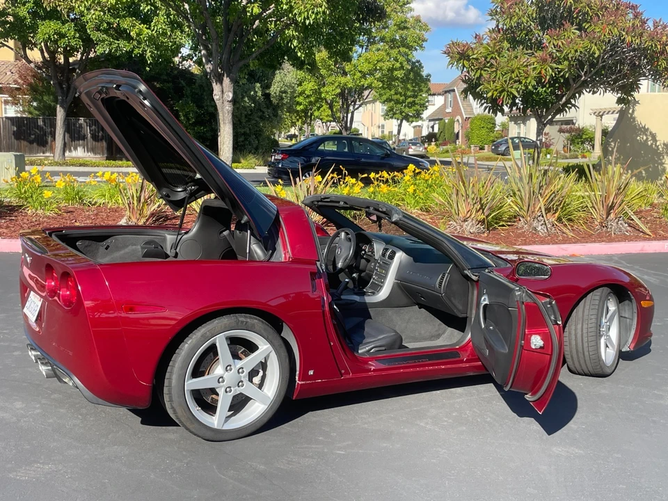 2006 Chevrolet Corvette C6 - Image 5 of 23
