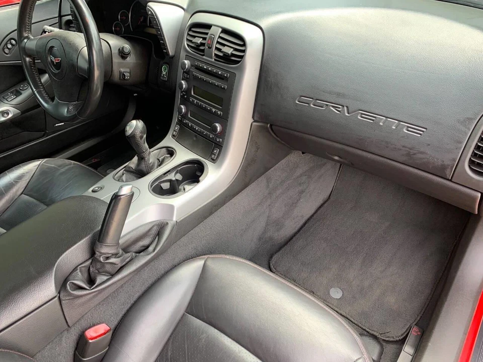 2006 Chevrolet Corvette C6 - Image 18 of 23