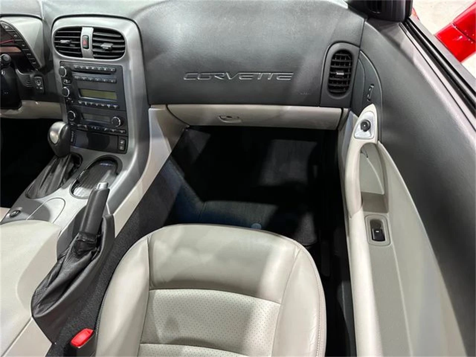 2006 Chevrolet Corvette C6 - Image 13 of 30