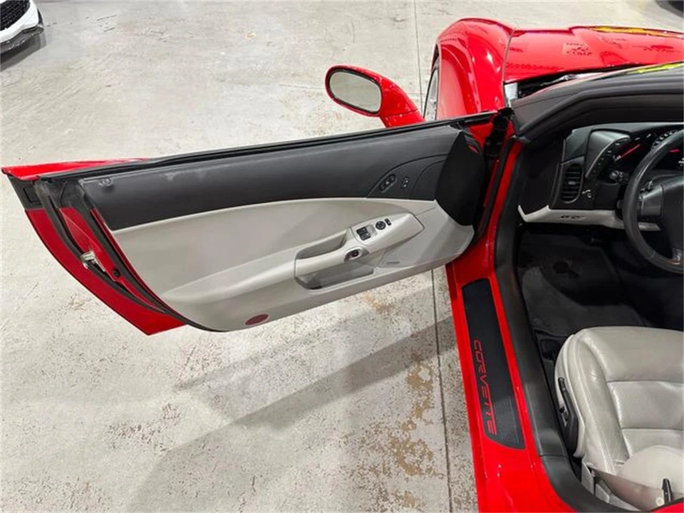 2006 Chevrolet Corvette C6 - Image 18 of 30
