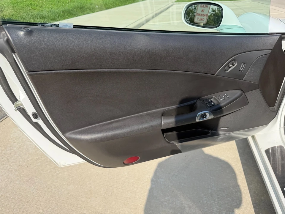 2006 Chevrolet Corvette C6 - Image 16 of 24