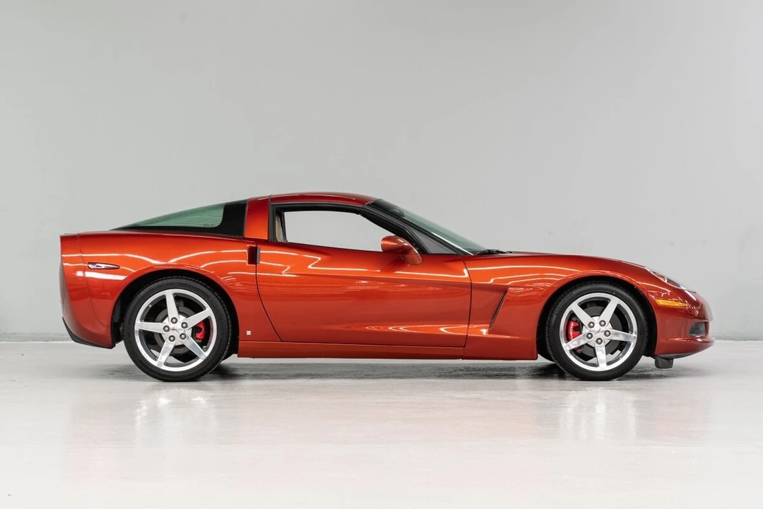 2006 Chevrolet Corvette C6 - Image 8 of 12