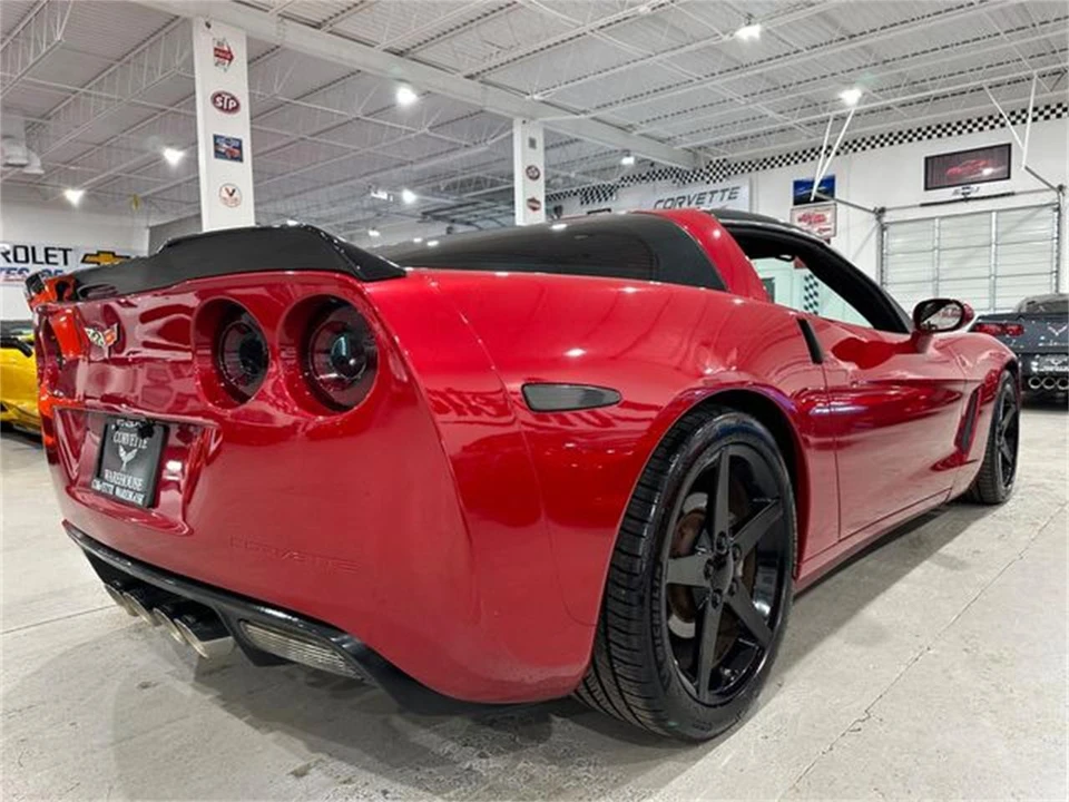 2006 Chevrolet Corvette C6 - Image 28 of 30