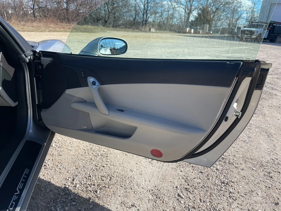 2006 Chevrolet Corvette C6 - Image 16 of 21