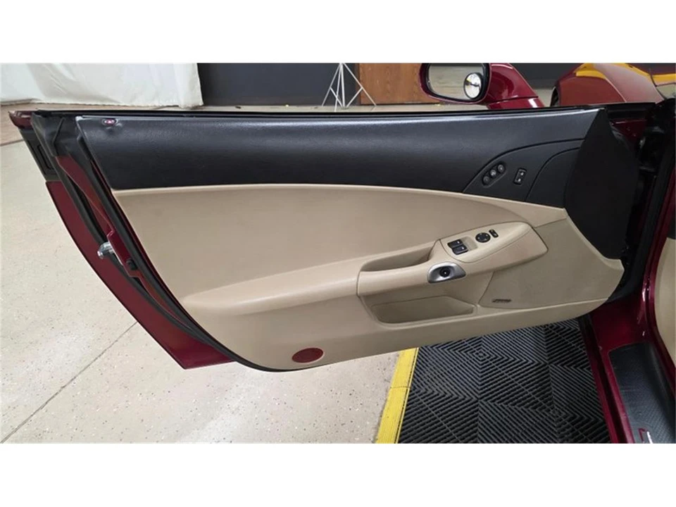 2006 Chevrolet Corvette C6 - Image 28 of 31