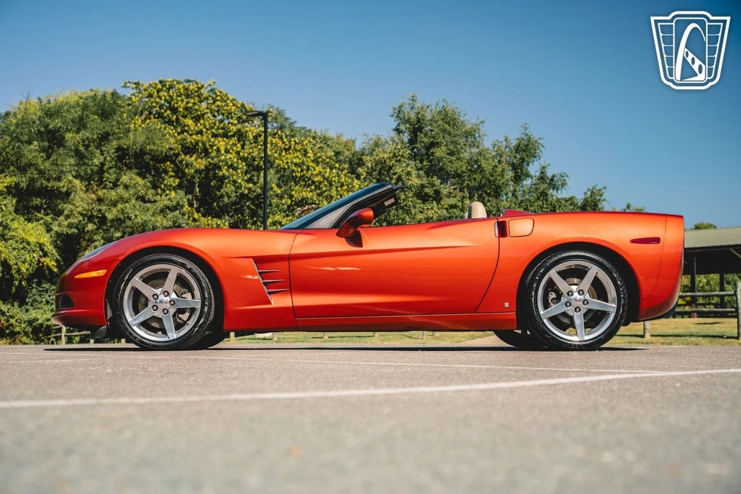 2006 Chevrolet Corvette C6 - Image 9 of 12
