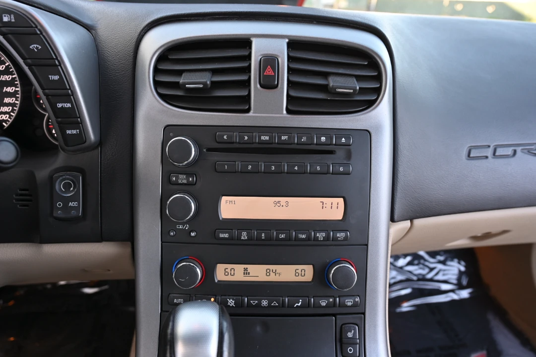 2006 Chevrolet Corvette - Image 16 of 31