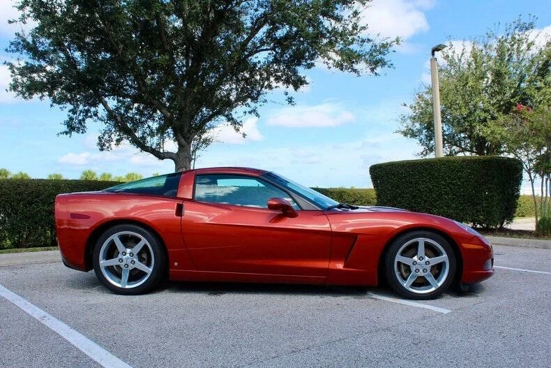 2006 Chevrolet Corvette C6 - Image 2 of 12