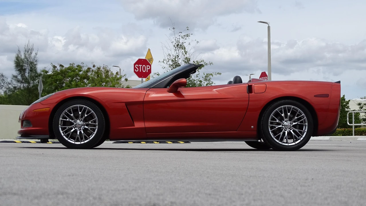 2006 Chevrolet Corvette C6 - Image 13 of 31