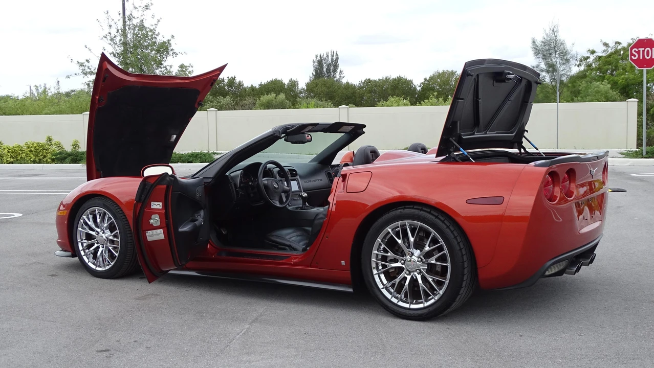 2006 Chevrolet Corvette C6 - Image 16 of 31
