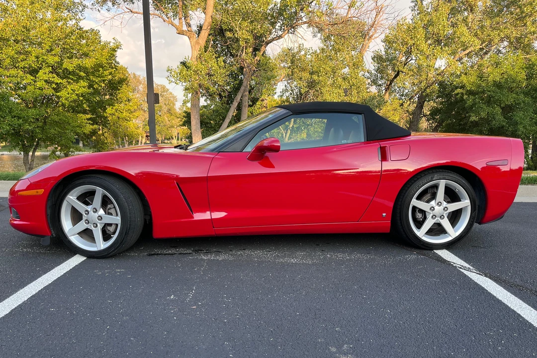 2006 Chevrolet Corvette C6 - Image 3 of 31