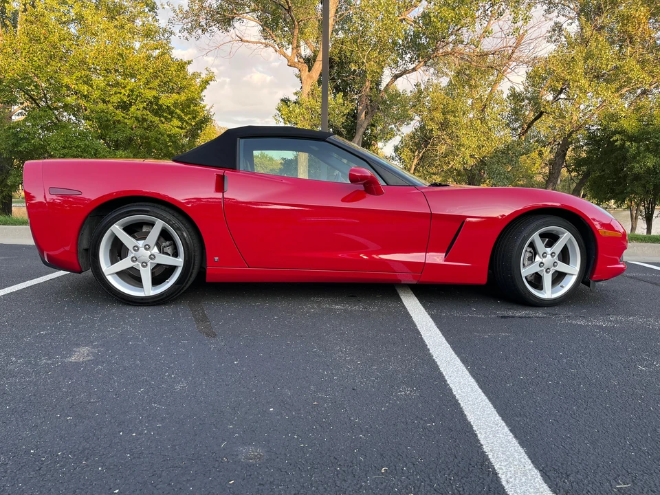 2006 Chevrolet Corvette C6 - Image 8 of 31