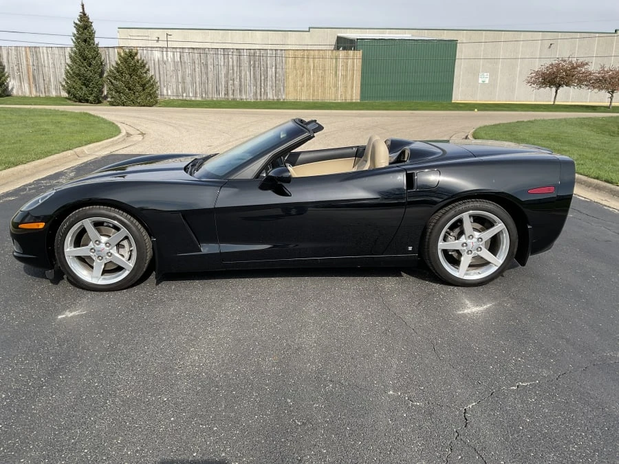 2006 Chevrolet Corvette C6 - Image 2 of 13