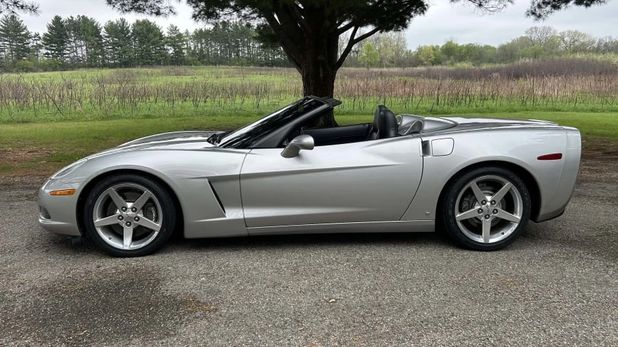 2006 Chevrolet Corvette C6 - Image 2 of 12
