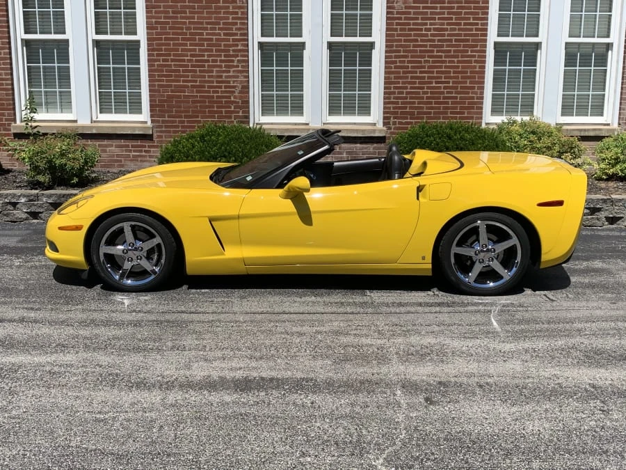 2006 Chevrolet Corvette C6 - Image 2 of 10