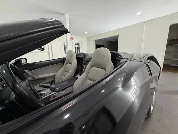 2006 Chevrolet Corvette C6 - Image 2 of 20