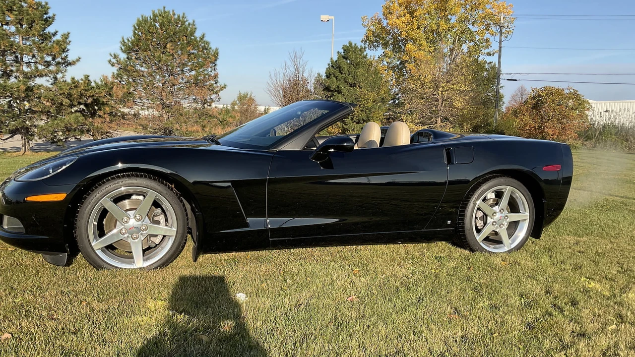 2006 Chevrolet Corvette C6 - Image 2 of 13
