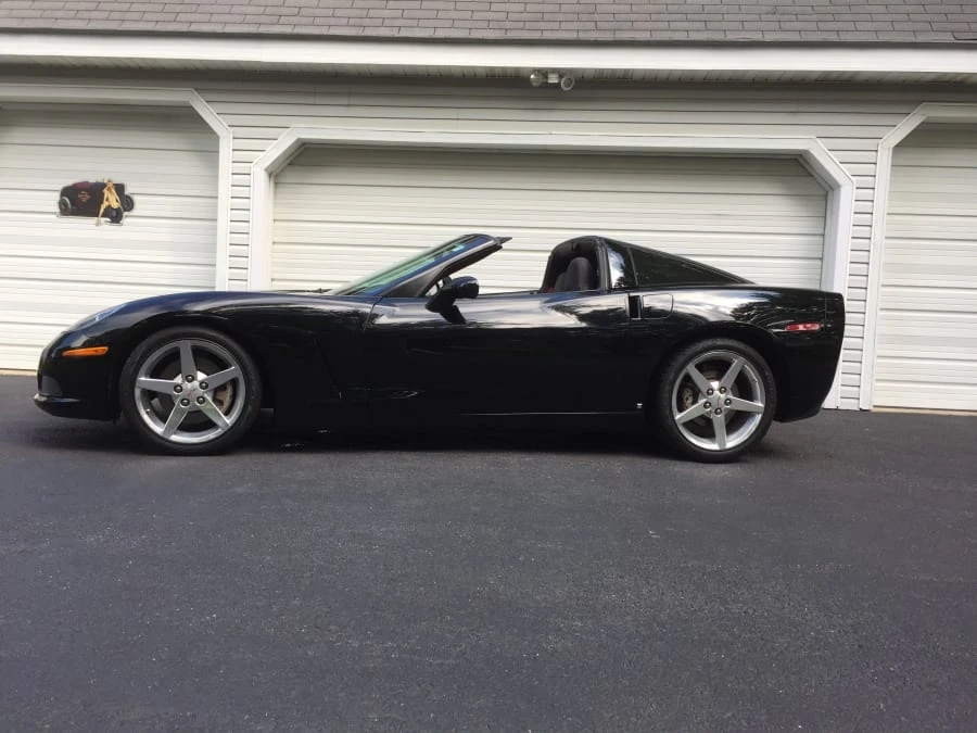 2006 Chevrolet Corvette C6 - Image 2 of 11