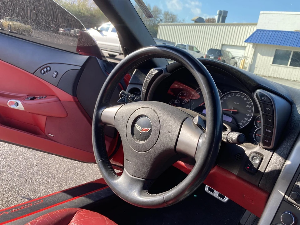 2006 Chevrolet Corvette C6 - Image 28 of 31