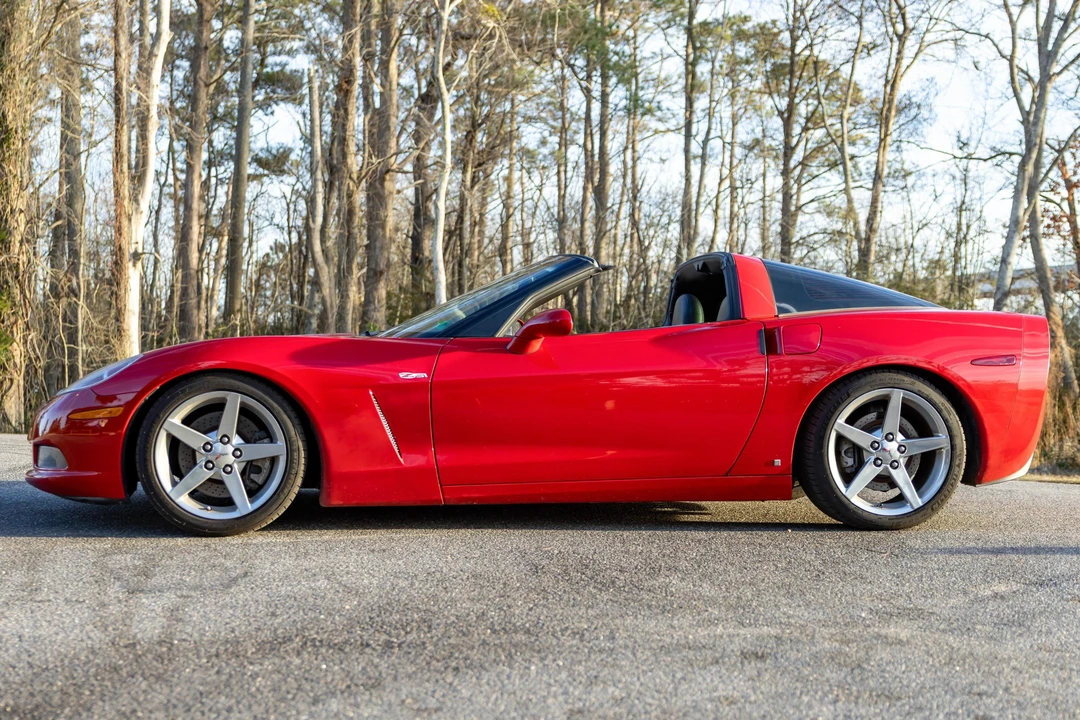2006 Chevrolet Corvette C6 - Image 3 of 31