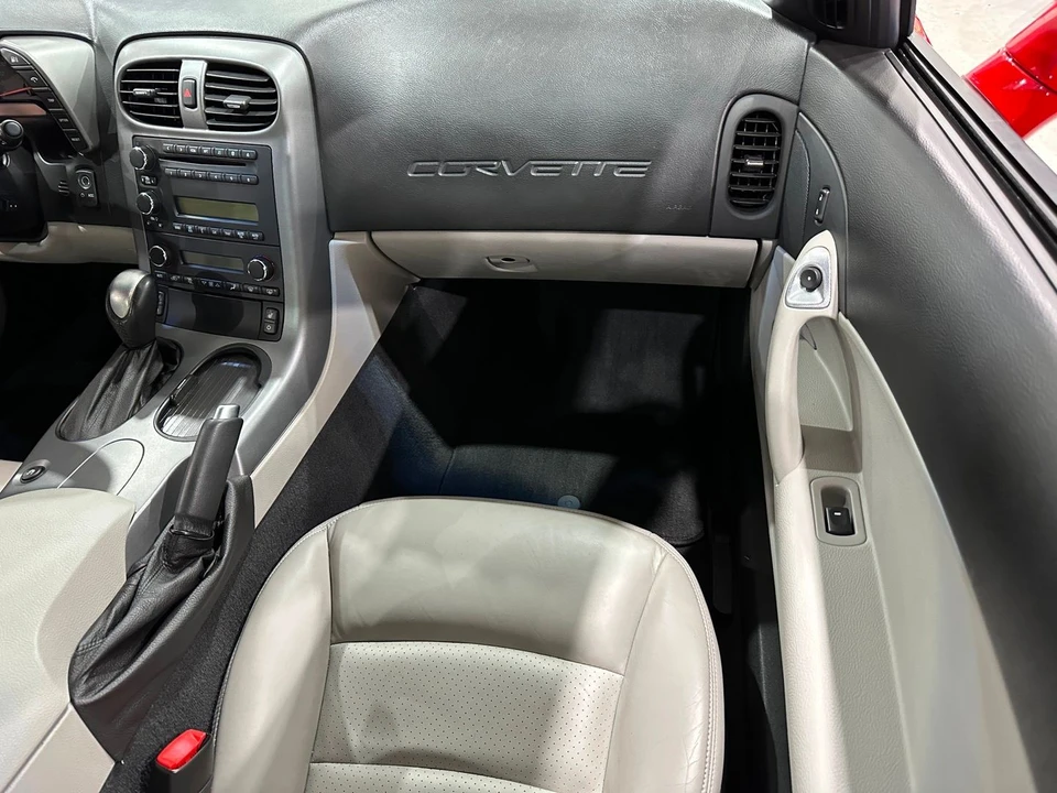2006 Chevrolet Corvette C6 - Image 14 of 21