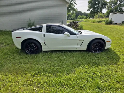 2006 Chevrolet Corvette Stingray Z51 Coupe 2D