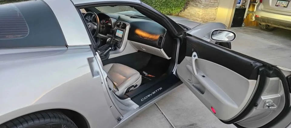 2006 Chevrolet Corvette C6 - Image 7 of 10