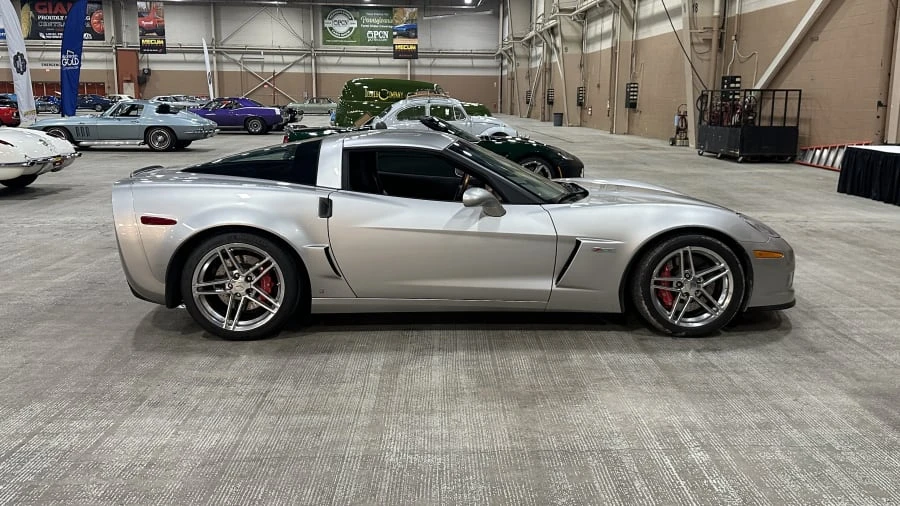2006 Chevrolet Corvette C6 Z06 - Image 2 of 15