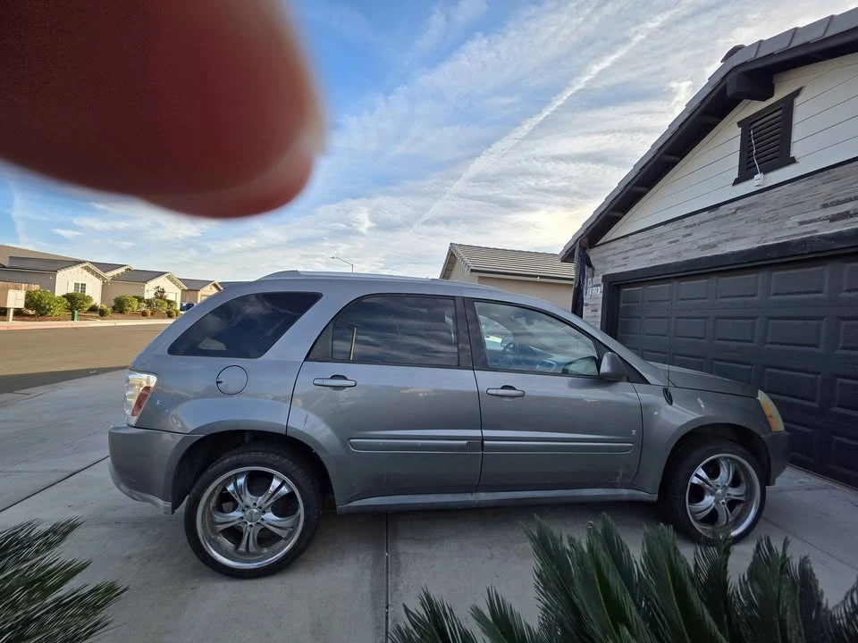 2006 Chevrolet Equinox - Image 2 of 5