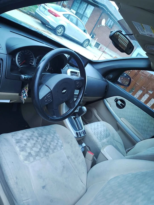 2006 Chevrolet Equinox - Image 2 of 3