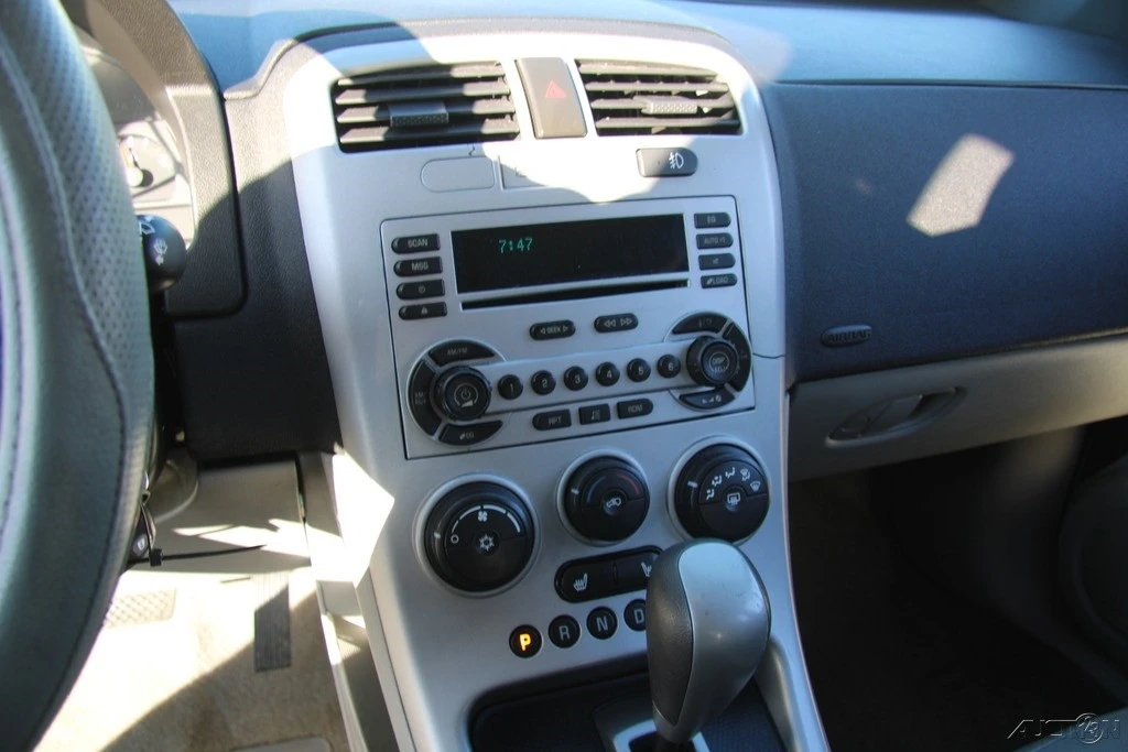 2006 Chevrolet Equinox - Image 17 of 21