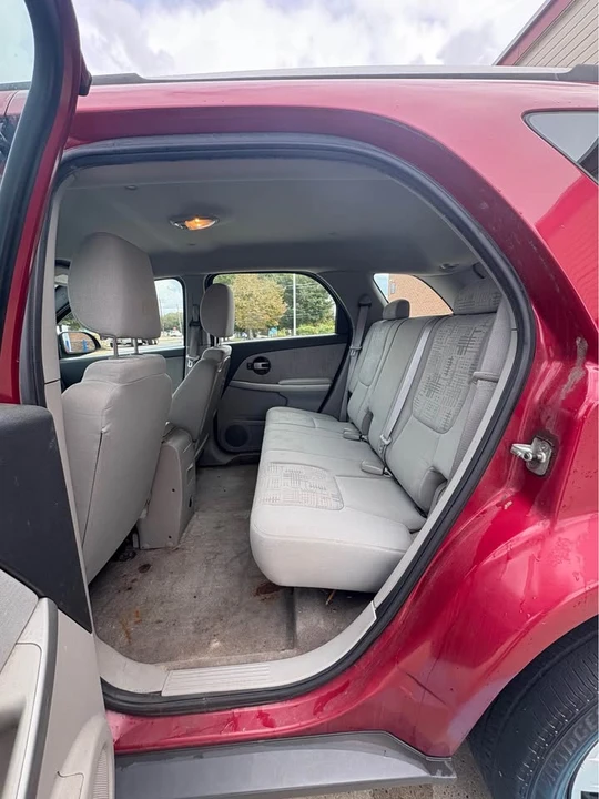 2006 Chevrolet Equinox - Image 8 of 11