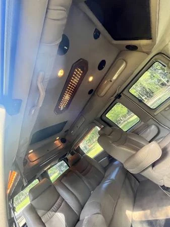 2006 Chevrolet Express - Image 6 of 10