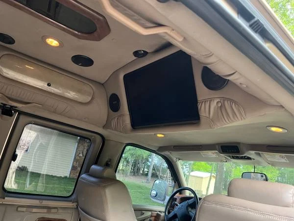 2006 Chevrolet Express - Image 10 of 10