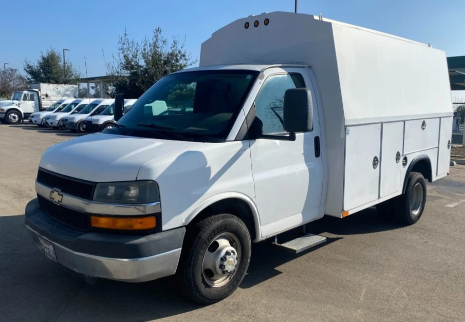 2006 Chevrolet Express - Image 2 of 20