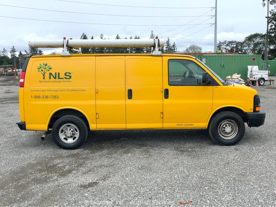 2006 Chevrolet Express - Image 6 of 12