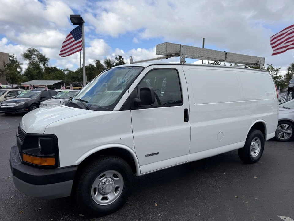 2006 Chevrolet Express - Image 4 of 21