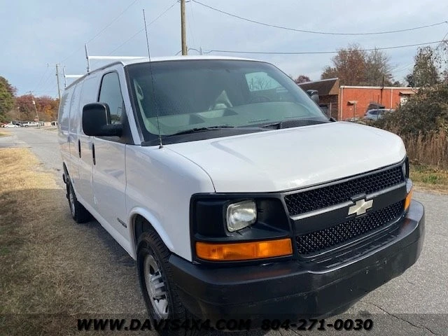 2006 Chevrolet Express - Image 3 of 24
