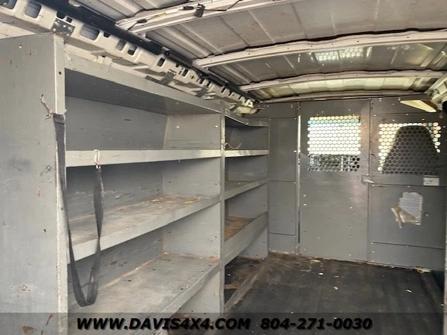 2006 Chevrolet Express - Image 14 of 24